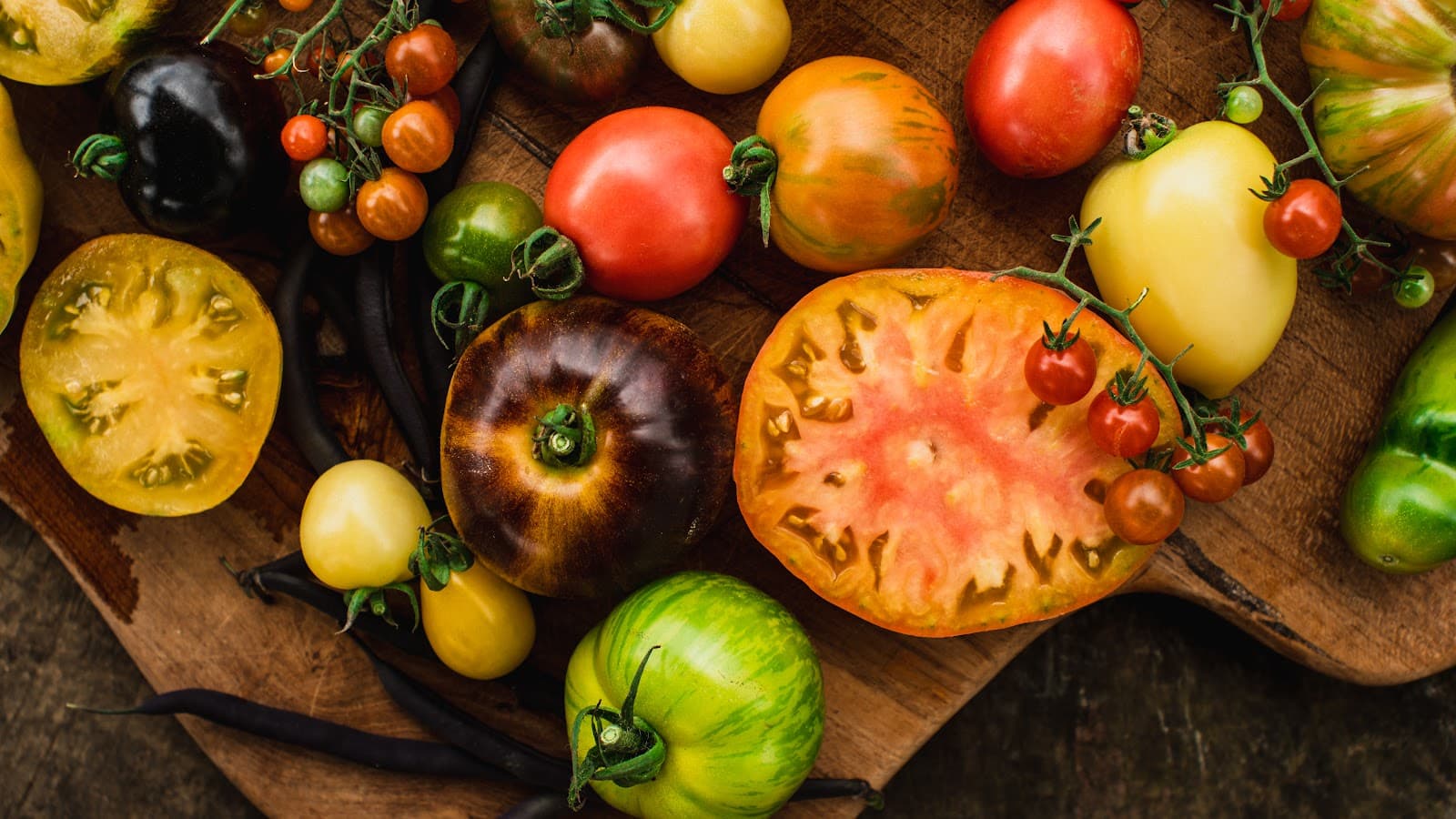 Heirloom tomatoes ripening on the vine